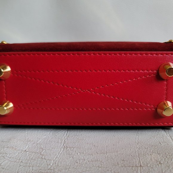 ❌️SOLD❌️ Alexander McQueen Box Velvet 16 Red Gold Leather Shoulder Bag Square - Picture 7 of 16
